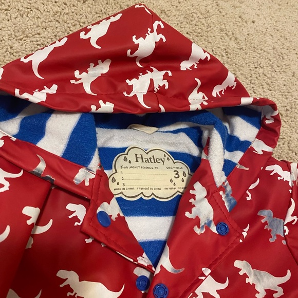 🦖Hatley Dino Rain Jacket 🦖 - Picture 2 of 3
